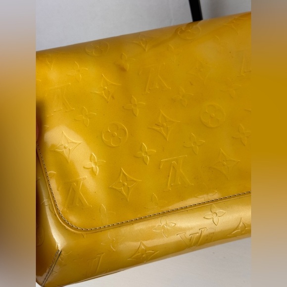 LOUIS VUITTON VERNIS THOMPSON STREET SHOULDER BAG BEIGE/YELLOW - Picture 16 of 16